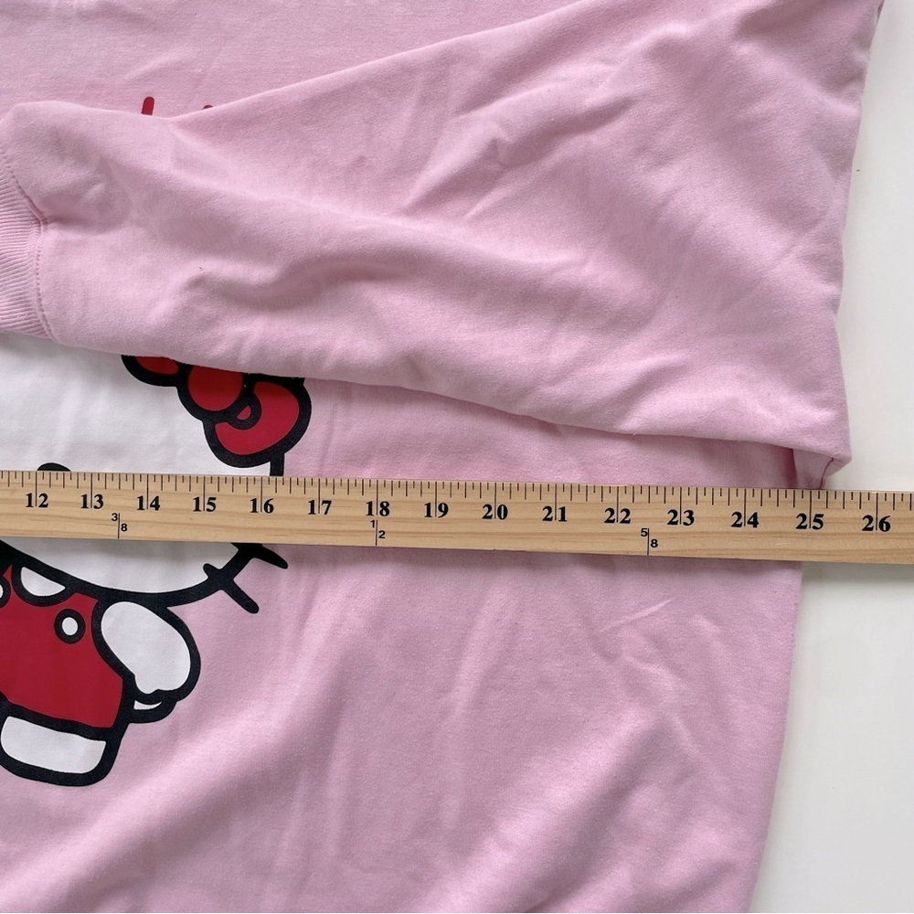Sanrio Hello Kitty Pink Hello Kitty Wink Crewneck Fleece Sweatshirt Size 2XL - Picture 5 of 6